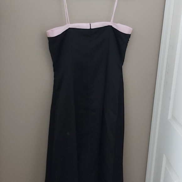 Formal gown - Picture 3 of 4